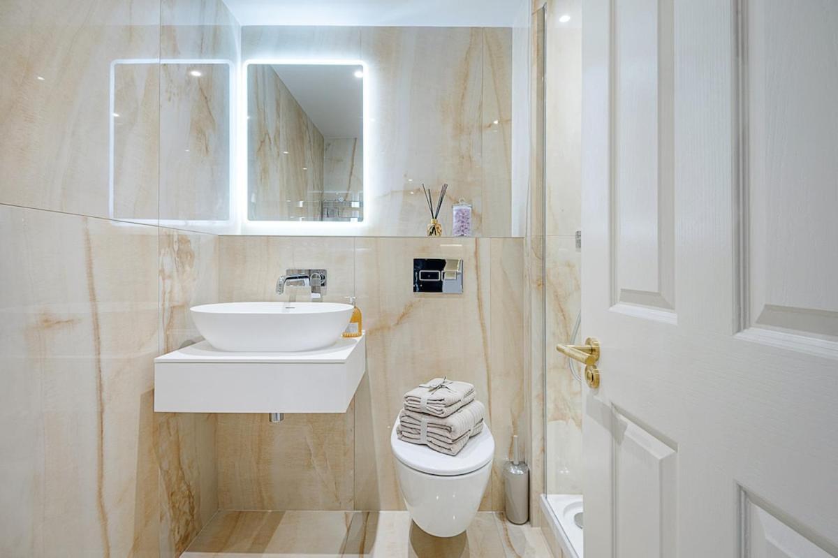 Hyde Park Suites-5 Apartment *